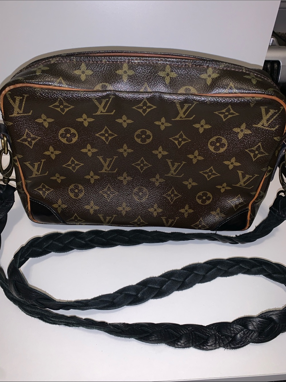Vintage Boho Louis Vuitton Monogram Crossbody Nil bag in Brown - Picture 3 of 7